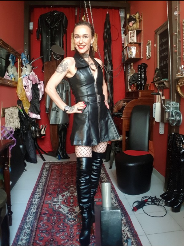 Birgit-La Sublime - Domina In Wien